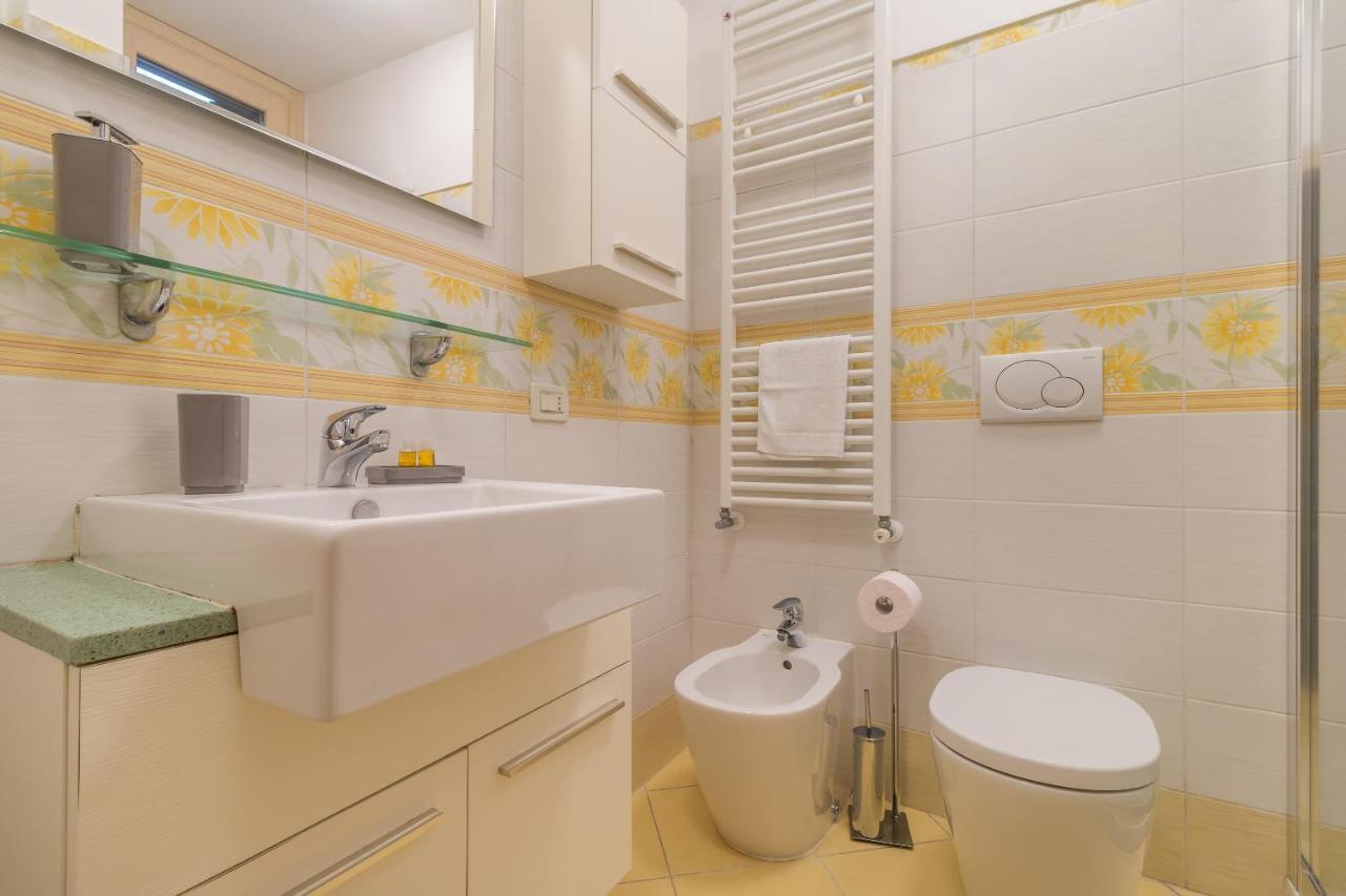 Casa Masa Close To @s.lucia Train Station * Wenecja