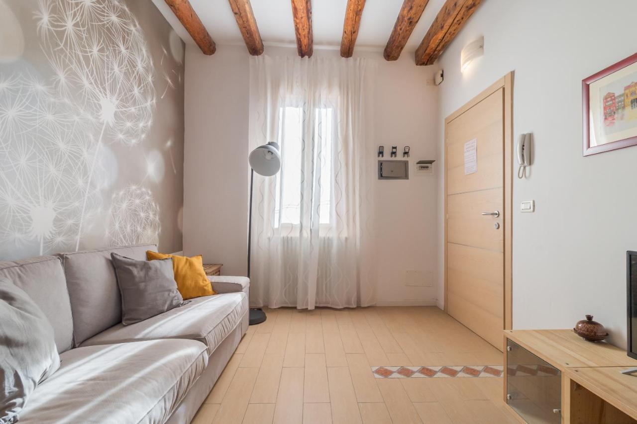 Apartament Casa Masa Close To @s.lucia Train Station *